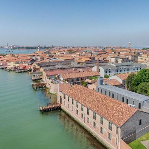 Murano Villa Πηγή: booking.com